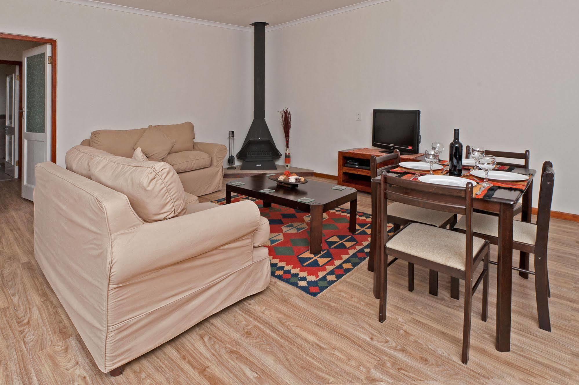 La Galiniere Guest Cottages Franschhoek Esterno foto
